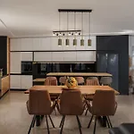 Apartment The Flat - Penthouse With Amazing Seview, Barbecue & *