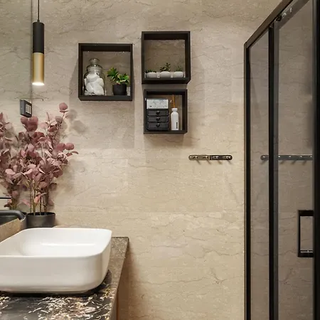 דירה The Flat - Penthouse With Pool, Barbecue & *