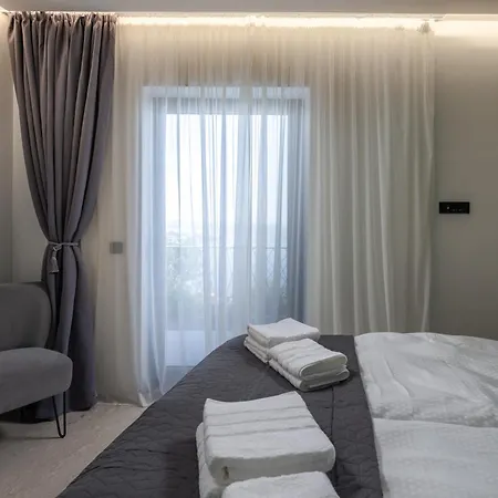 Apartment The Flat - Penthouse With Amazing Seview, Barbecue &