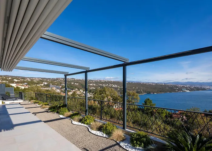 The Flat Opatija - Penthouse With Private Pool, Barbecue & More דירה *