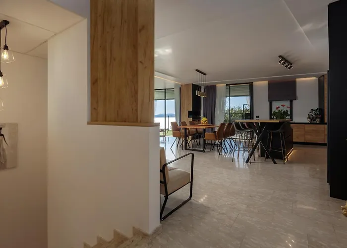 The Flat Opatija - Penthouse With Private Pool, Barbecue & More דירה
