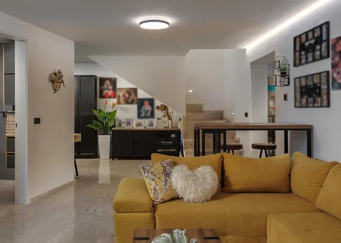 דירה The Flat Opatija - Penthouse With Private Pool, Barbecue & More *