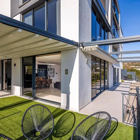 Luxury Seaview Penthouse With Private Parking, Terrace, Barbecue &